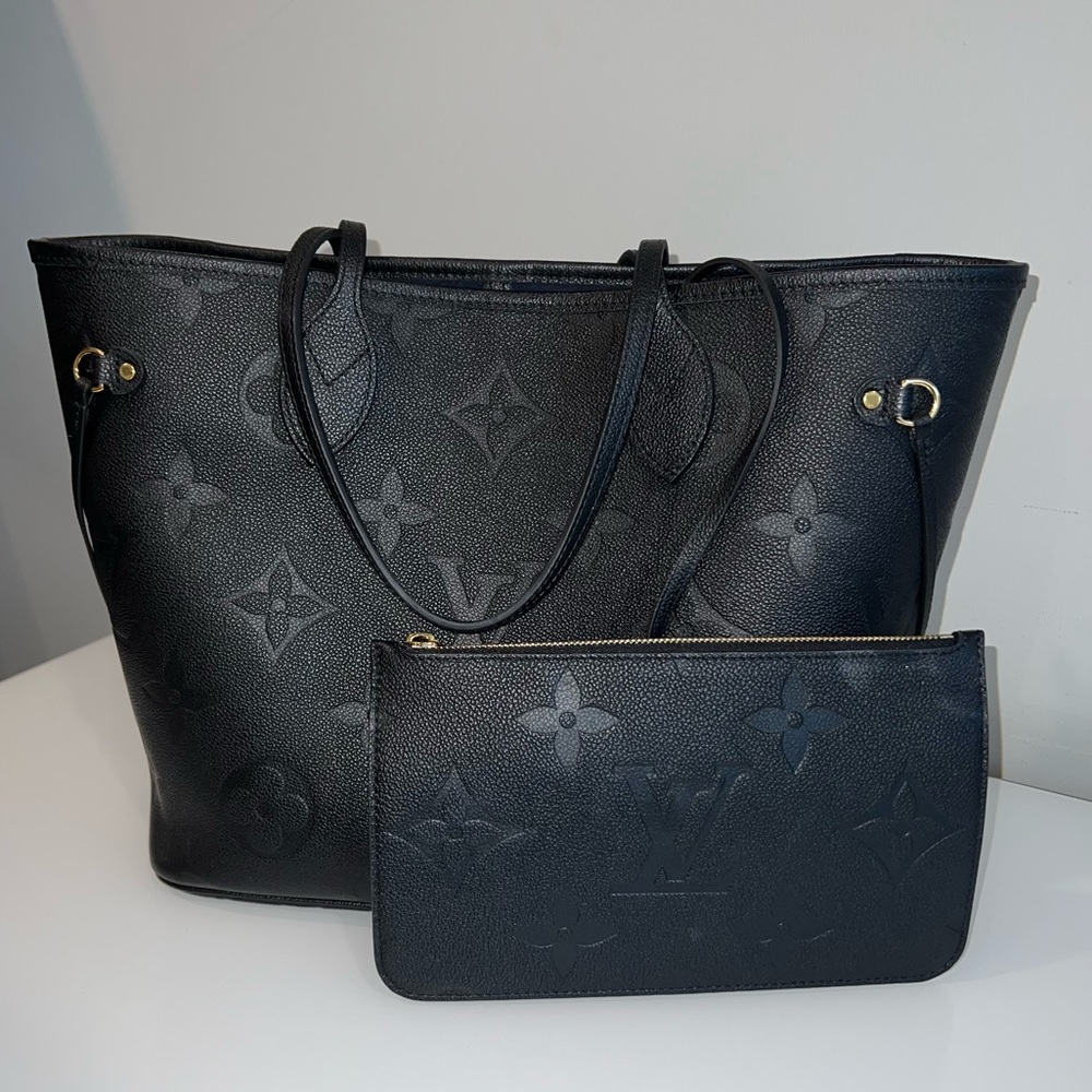 Authentic Louis Vuitton Neverfull MM - Picture 5 of 14